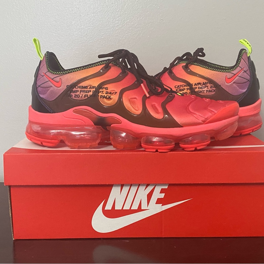 2020 Nike Air Vapormax plus Flight Pack Black Pink